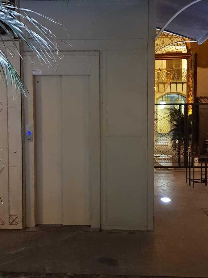 Hotel Regina パレルモ エクステリア 写真